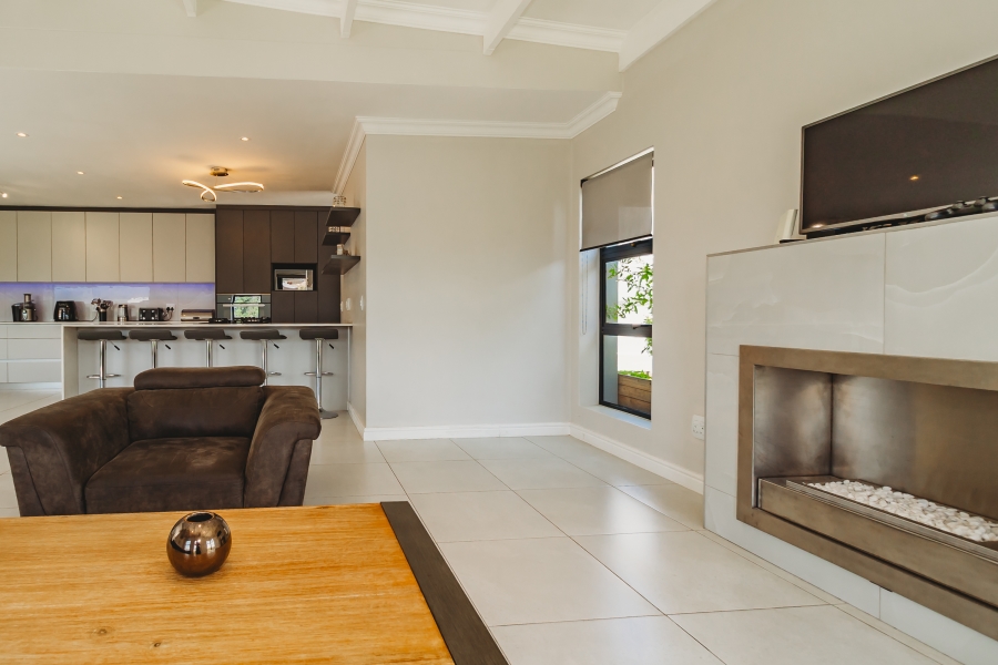 4 Bedroom Property for Sale in Welgelegen Western Cape